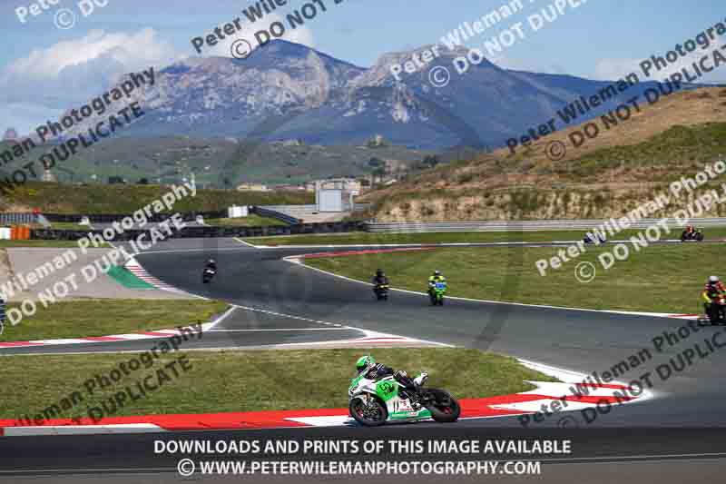 cadwell no limits trackday;cadwell park;cadwell park photographs;cadwell trackday photographs;enduro digital images;event digital images;eventdigitalimages;navarra;no limits trackdays;peter wileman photography;racing digital images;trackday digital images;trackday photos